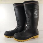 ZEUS บูทยางสีดำ หัวเหล็ก พื้นกันไฟ กันลื่น มีไซส์39-48