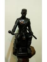 รูปหล่อ สมเด็จพระนเรศวรมหาราช พิมพ์หลั่งทักศิโณทก (รมดำล้วน) สูง46ซ.ม.