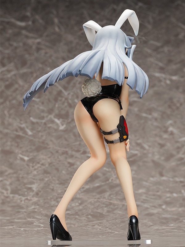 Laura Bodewig Bareleg Bunny Ver