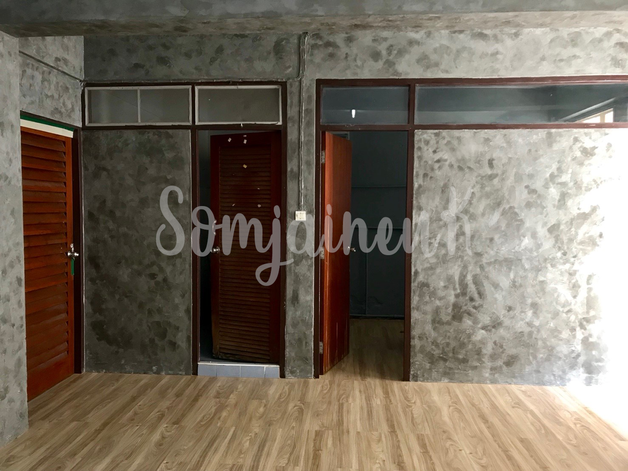 ฉาบผนังปูนลอฟท์ 1 รับแขก 1 ห้องนอน และฉาบลายอิฐ พื้นที่รวม 80 ตร.ม. @แฟลต ศรภ 17 รามอินทรา