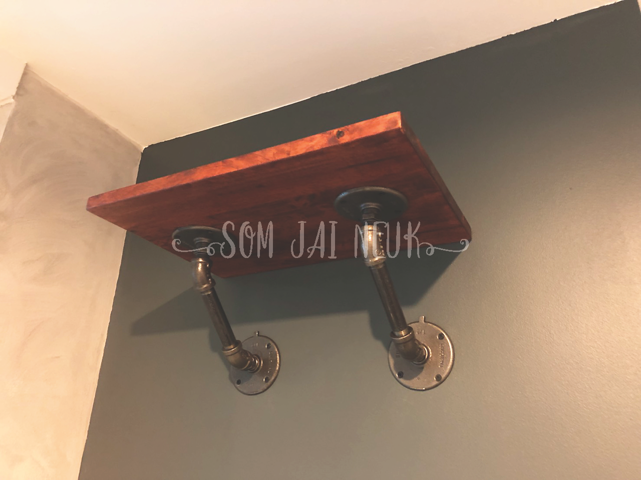 ชั้นวาง หิ้งพระติดผนังสไตล์ลอฟท์ ขนาด 30x50 cm