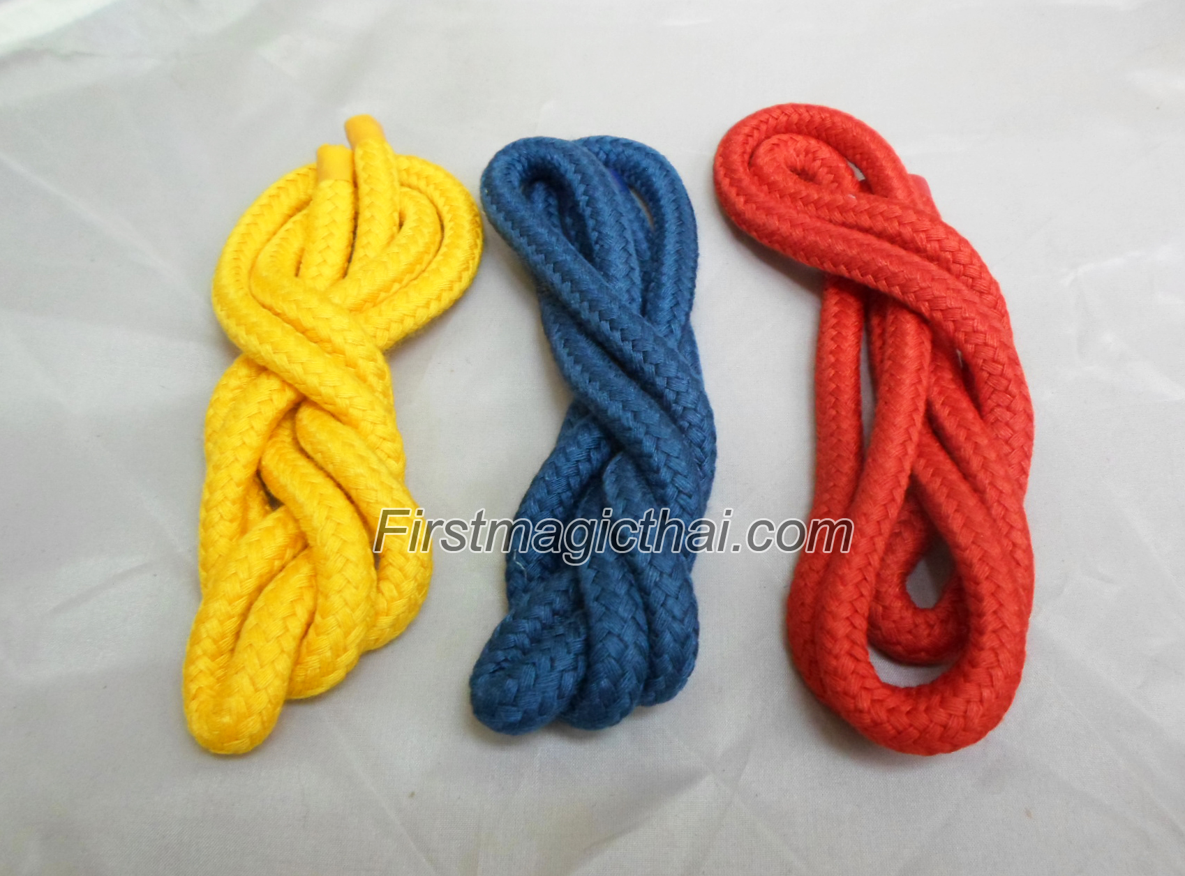 เชือก3สี (Linking Ropes Deluxe)