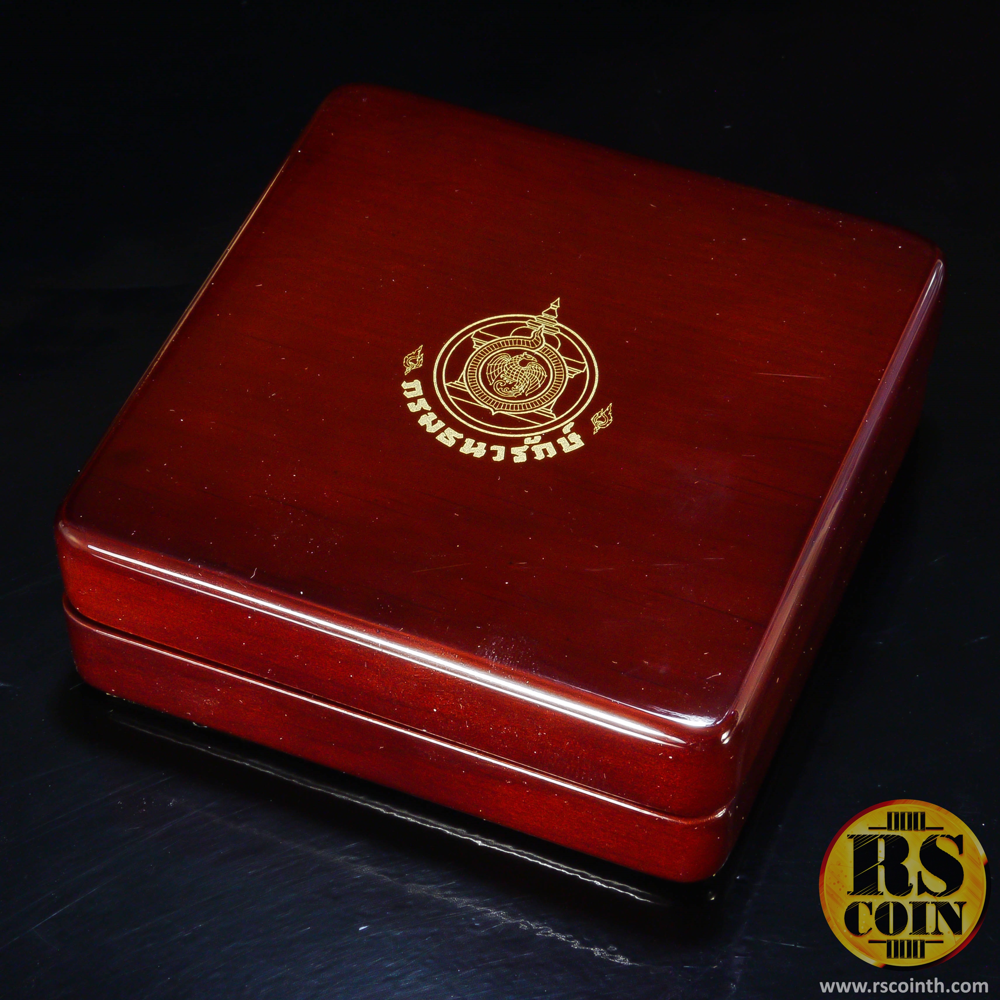 เหรียญกษาปณ์เงินขัดเงา เหรียญกษาปณ์ที่ระลึกเฉลิมพระเกียรติสมเด็จพระนางเจ้าสิริกิติ์ พระบรมราชินีนาถ เนื่องในโอกาสพระราชพิธีมหามงคลเฉลิมพระชนมพรรษา 7 รอบ 12 สิงหาคม 2559