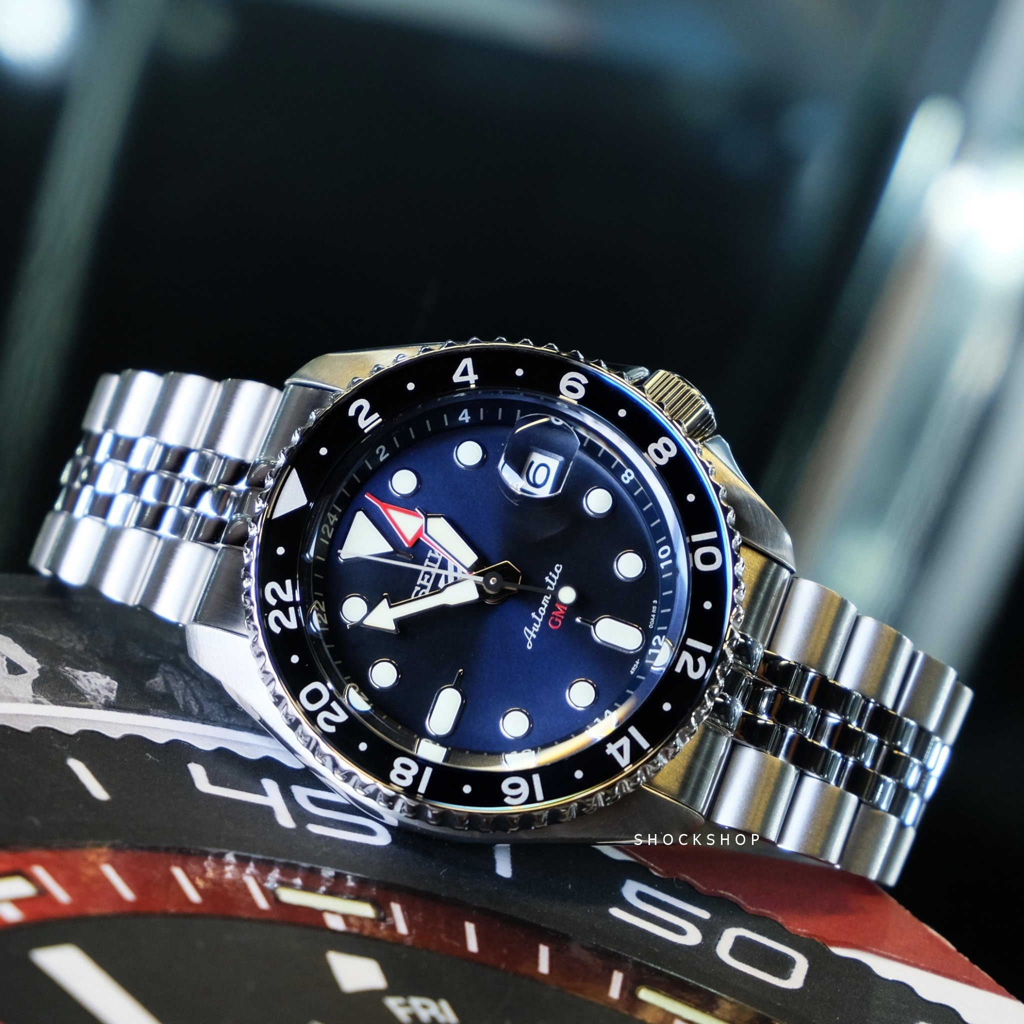 นาฬิกาข้อมือ NEW SEIKO 5 SPORTS AUTOMATIC G.M.T รุ่น SSK003K