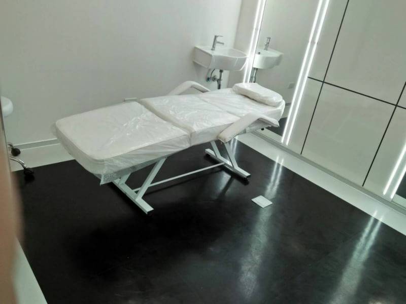 เตียงนวดหน้า เตียงทรีทเม้นต์ เตียงสักคิ้ว รุ่น 8103