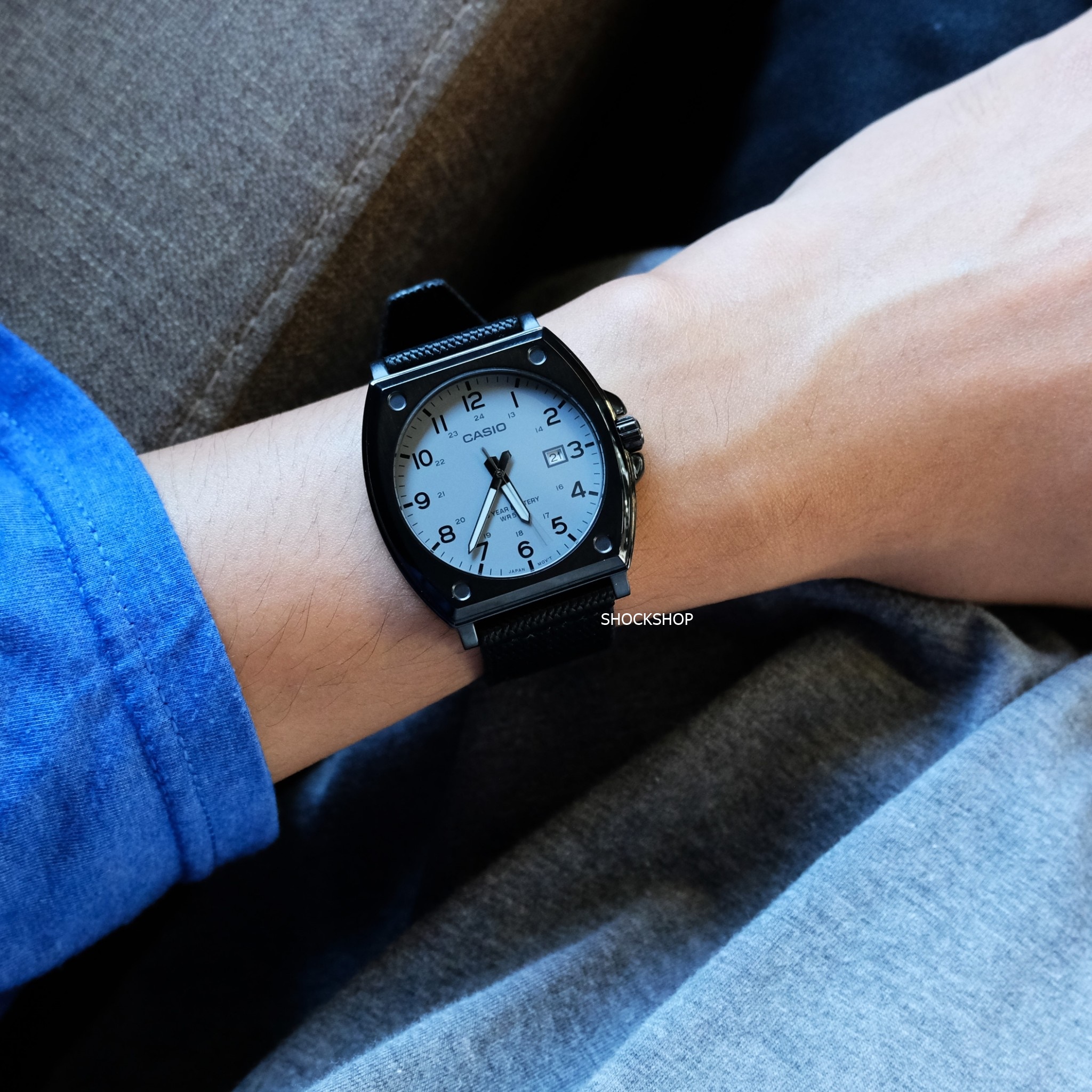 นาฬิกาผู้ชาย Casio รุ่น MTP-E715C-8AV คาสิโอ