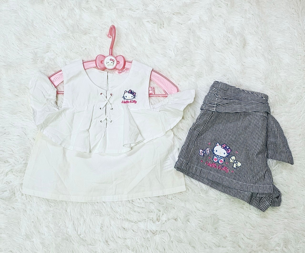 ชุดเซ็ท Hello Kitty, Sanrio ไซส์ 90 (2 ขวบ) มือสองสภาพดี80% ไม่มีตำหนิ
