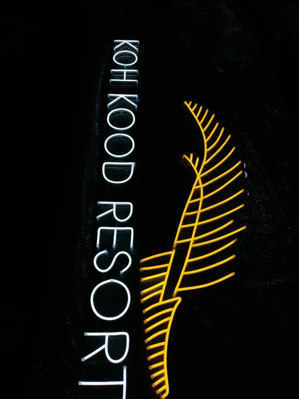 งานป้ายไฟนีออนดัด LED - KOH KOOD RESORT อะคริลิคใสรองหลัง