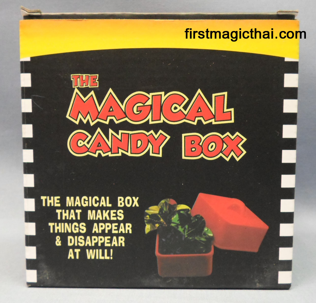 กล่องเสกของ ทรงเหลี่ยม พลาสติก / Magic Candy Box