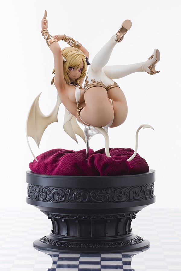 Caress of Venus Houtengeki Figure Collection - "Laura Mischief"
