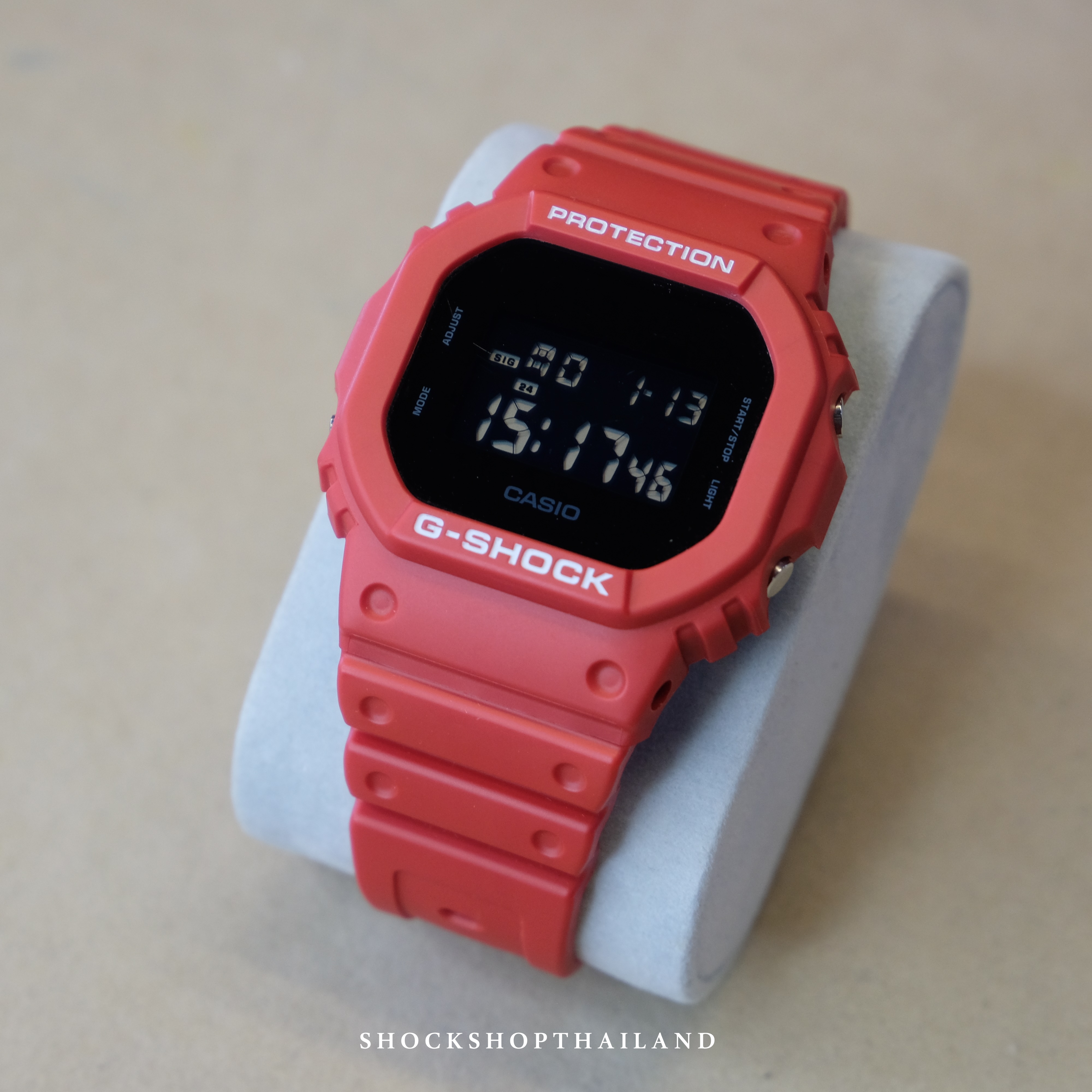Casio G-Shock นาฬิกาผู้ชาย มือสอง ของแท้ รุ่น DW-5600BB-1 ซีรีส์ 5600 จีช็อค
