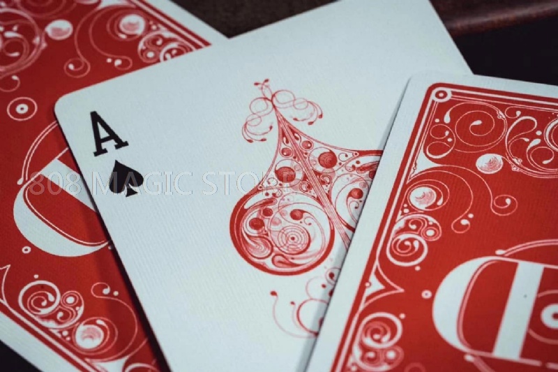 RED Smoke and Mirrors DD V8 Playing Cards