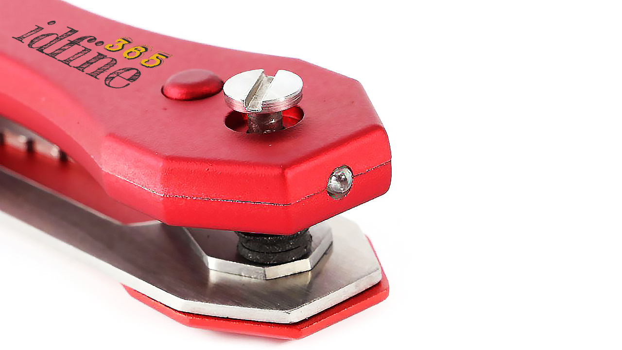 All In One ที่เก็บกุญแจอัจฉริยะ พร้อมเครื่องมือเอนกประสงค์และไฟ LED สำหรับในที่มืด ส่งฟรีลงทะเบียน