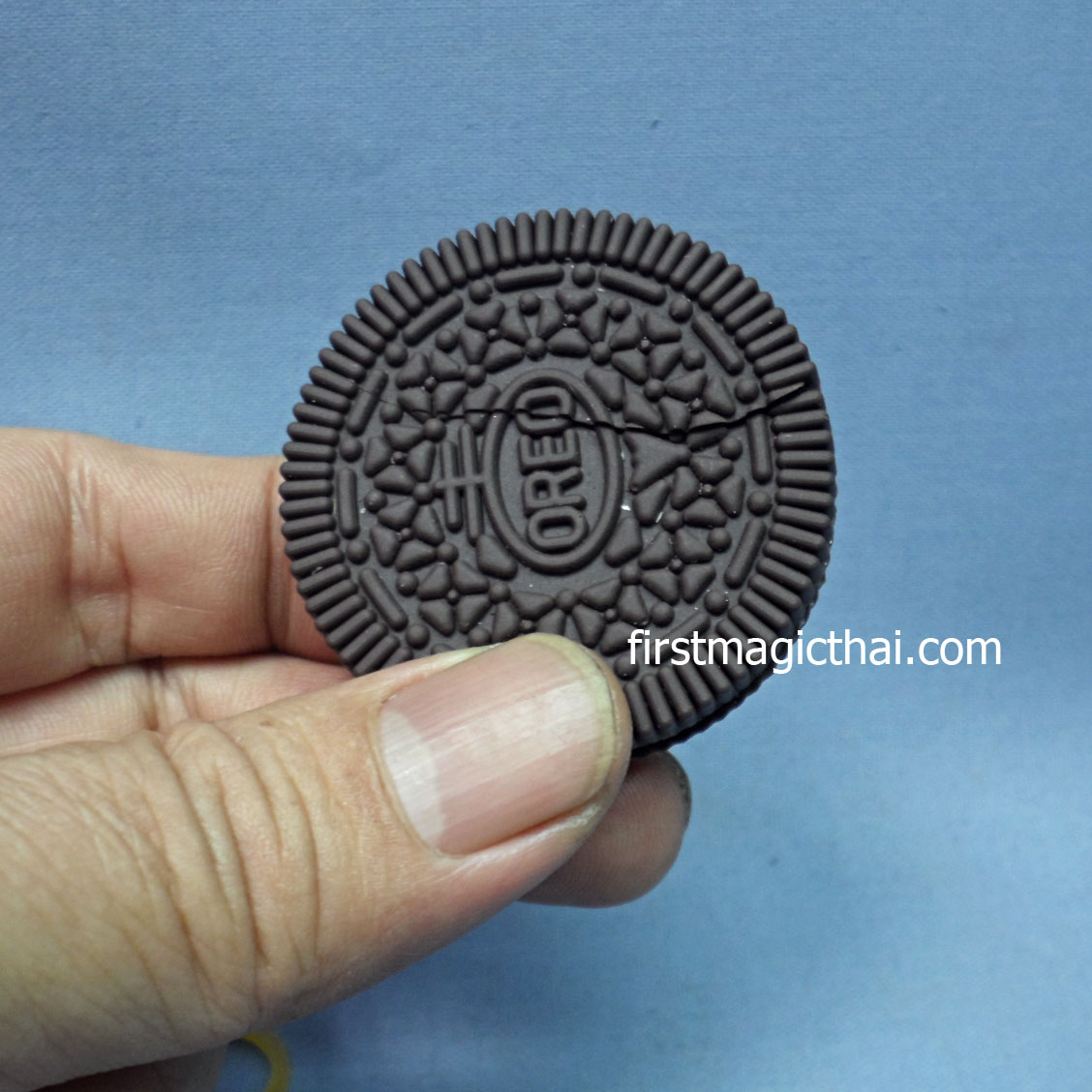 โอริโอ้กัด สีช็อคโกแลต รุ่นเหมือนจริง / Oreo Bite