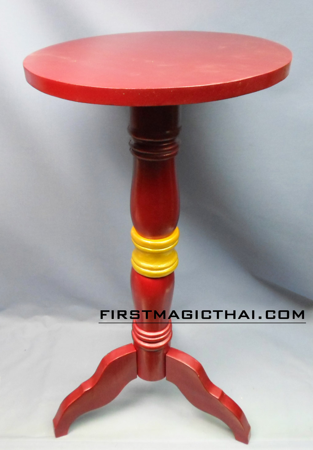 โต๊ะลอย หน้ากลม สีทองแดง / Floating Table