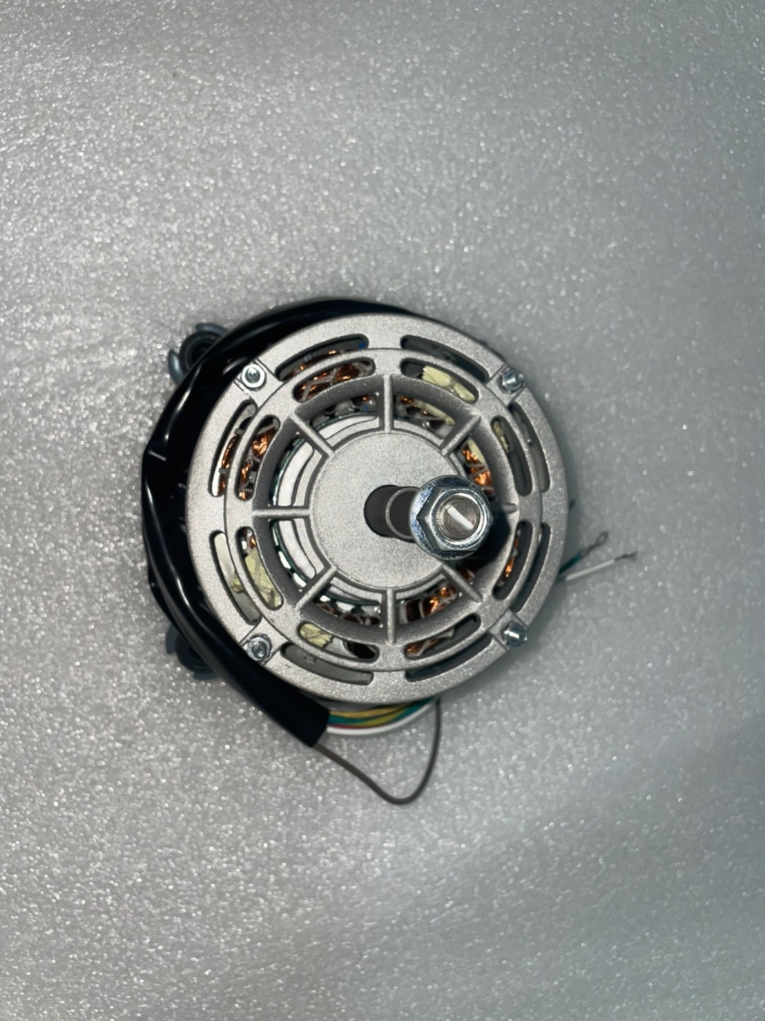 มอเตอร์คอยล์เย็น แอร์ฝังฝ้า 4 ทิศทาง YORK PM310699