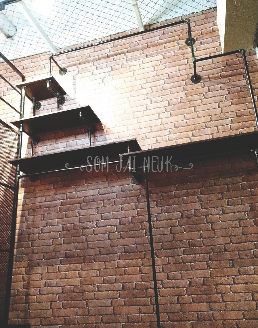 ออกแบบตกแต่งร้านเสื้อผ้าแนว Street @ซีคอน ศรีนครินทร์