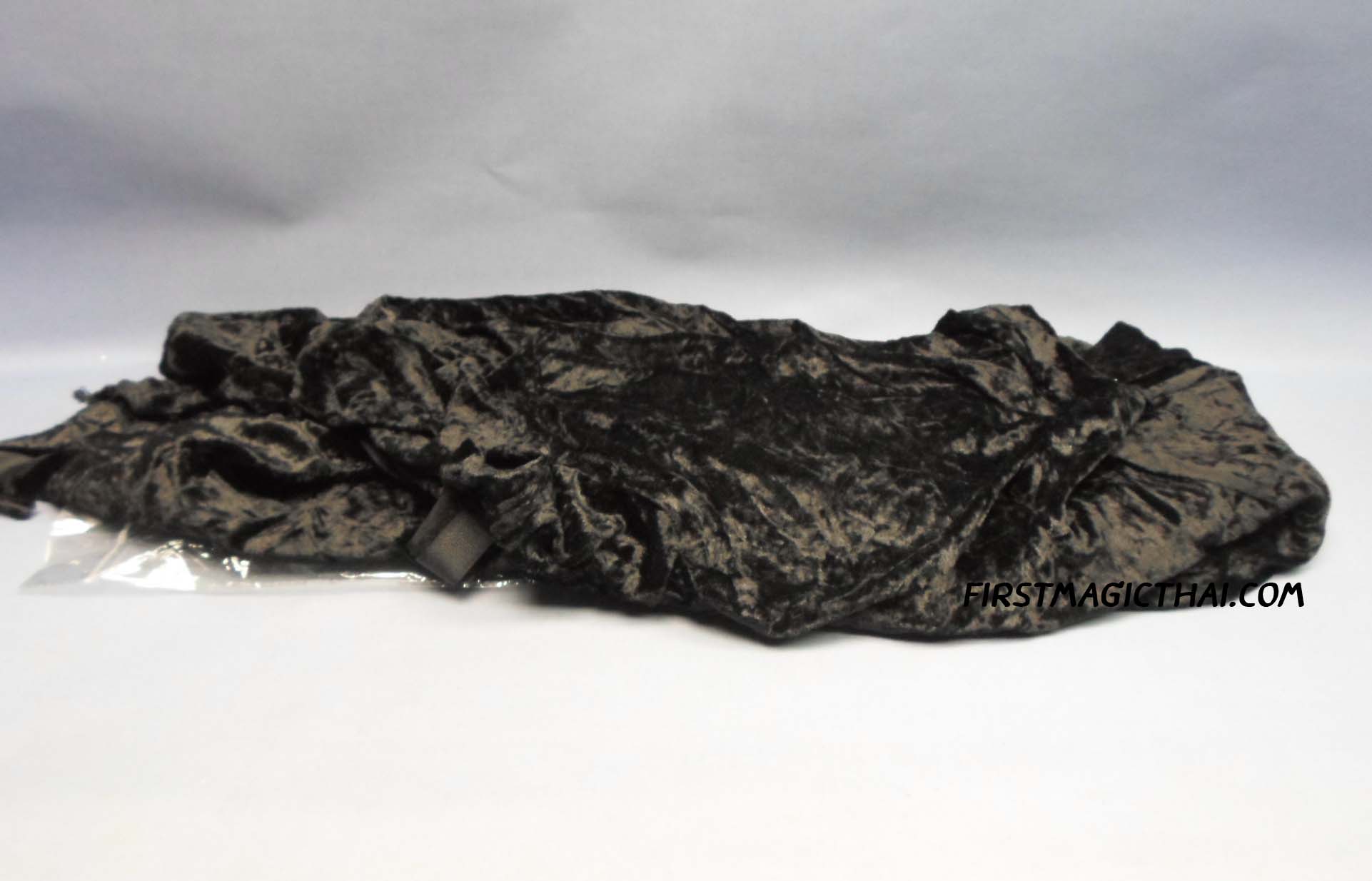 ผ้าคลุมกำมะหยี่ ยาว สีดำ มีหมวก