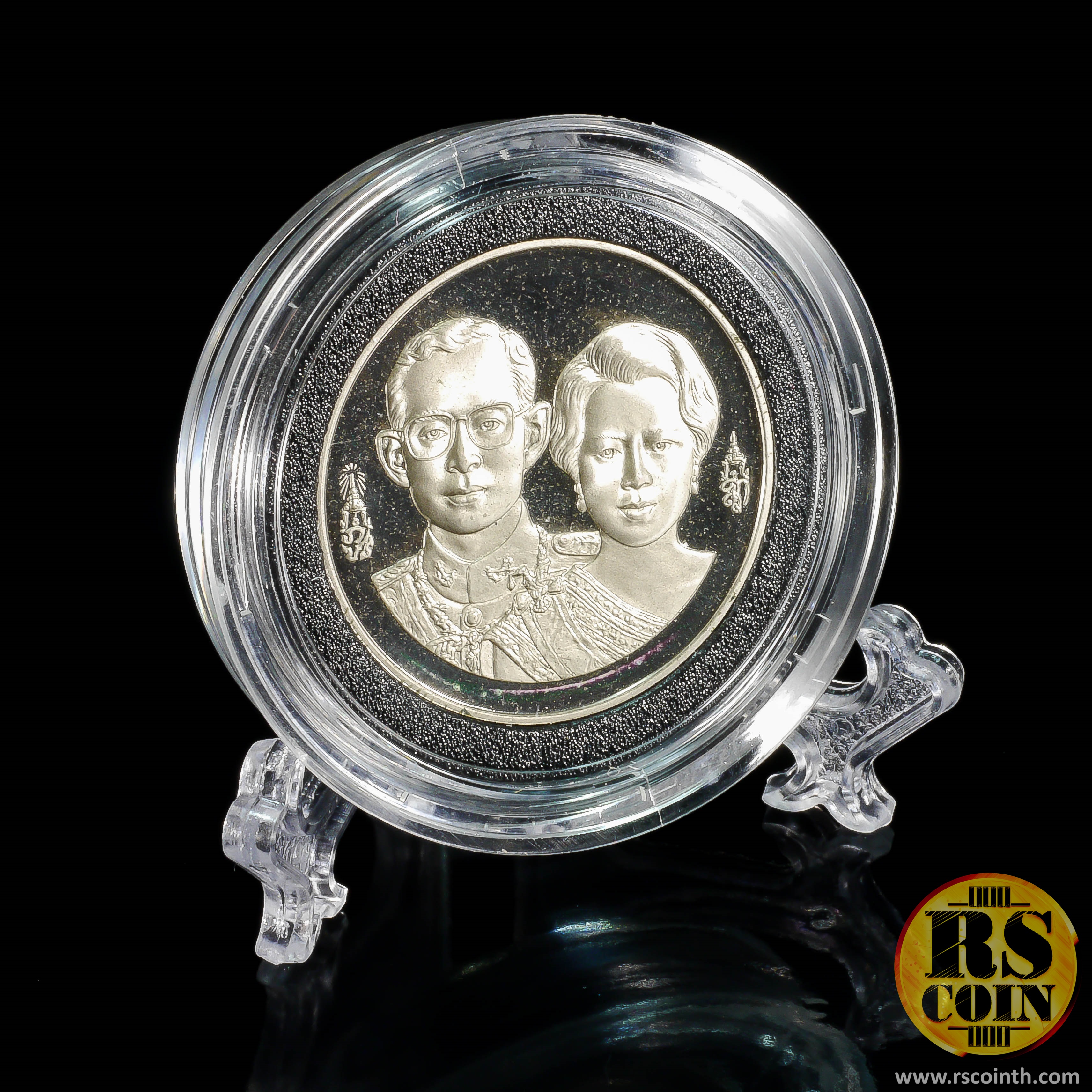 ขาตั้งเหรียญแบบใส