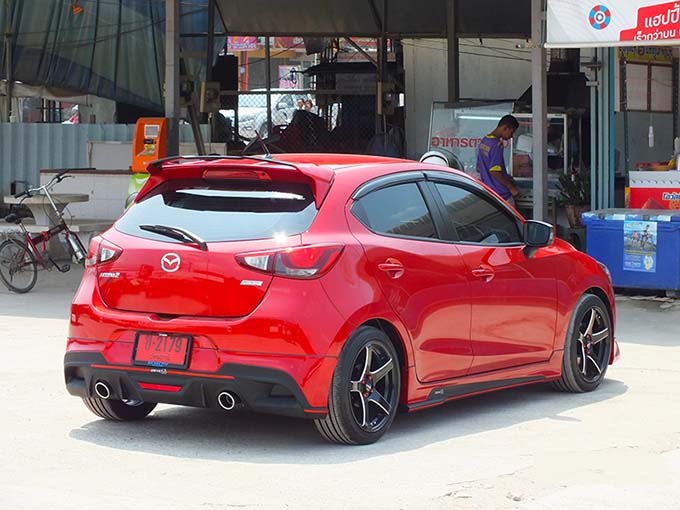 ชุดแต่ง Mazda 2 2015-2019 By Drive68 Plus