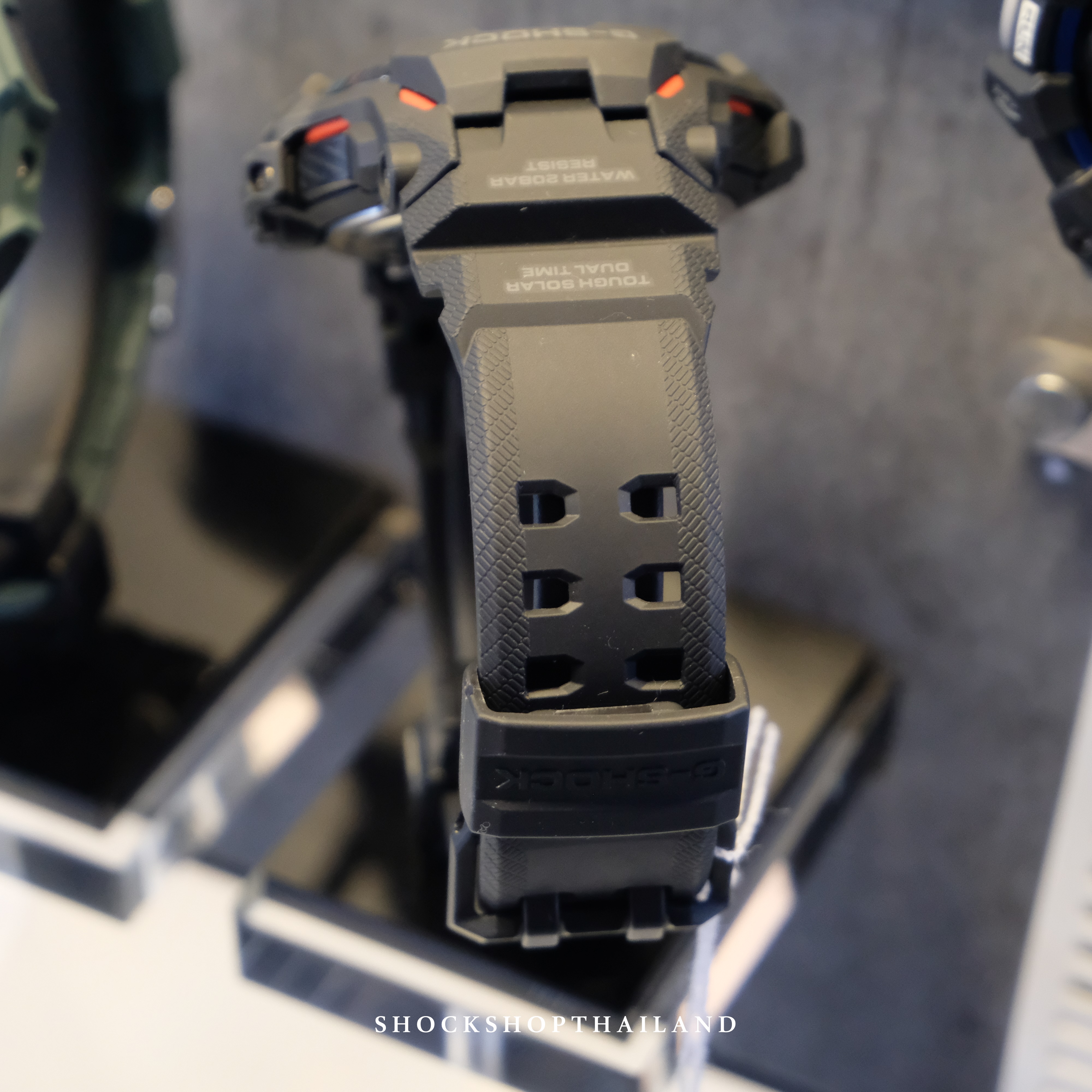 G-SHOCK GRAVITYMASTER นาฬิกาผู้ชาย รุ่น GR-B300-1A4 จีช็อค MASTER OF G - AIR