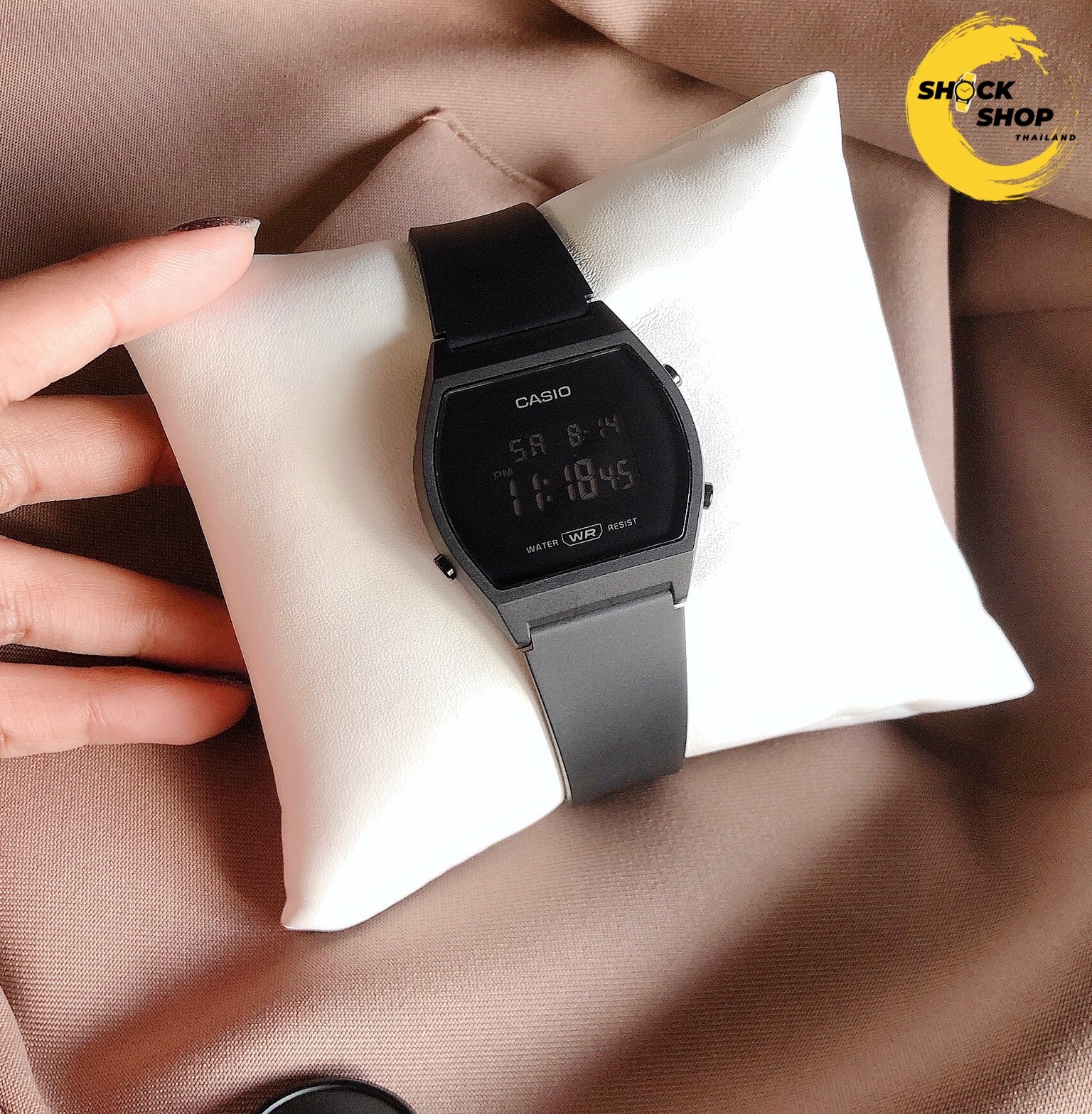 นาฬิกาผู้หญิง Casio รุ่น LW-204-1B คาสิโอ