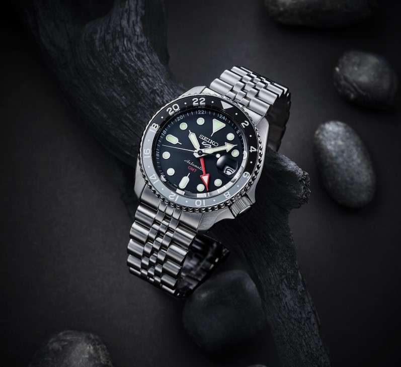 นาฬิกาผู้ชาย SEIKO 5 SPORTS AUTOMATIC G.M.T รุ่น SSK001K ไซโก