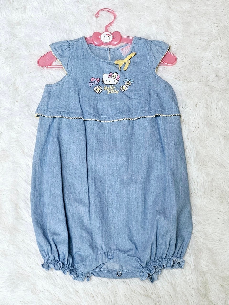 เอี๊ยม Sanrio ไซส์ 85 (12-18 เดือน) มือสอง เหมือนใหม่ ไม่มีตำหนิ