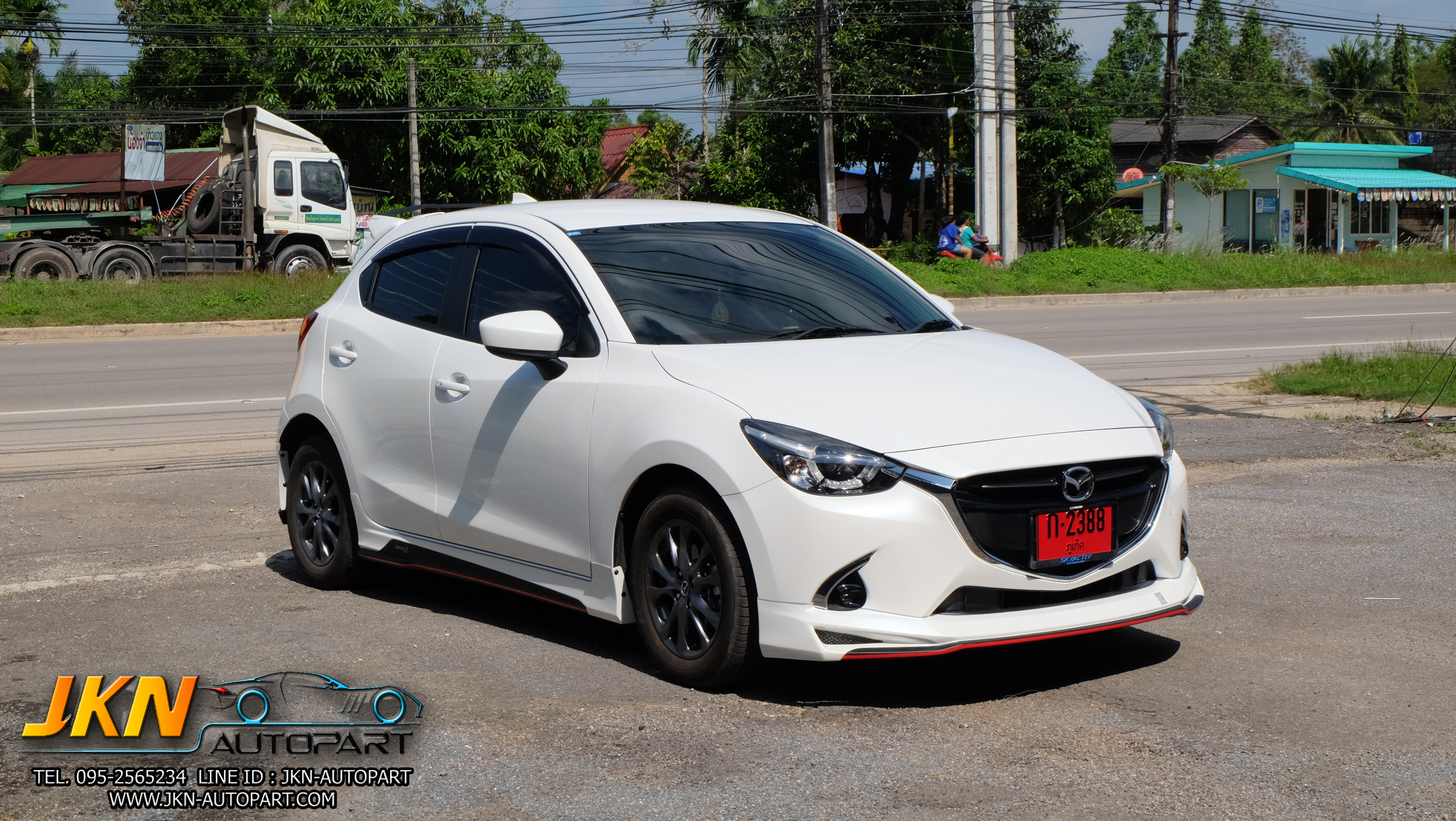 ชุดแต่ง Mazda 2 5D 2015 รุ่น TER.