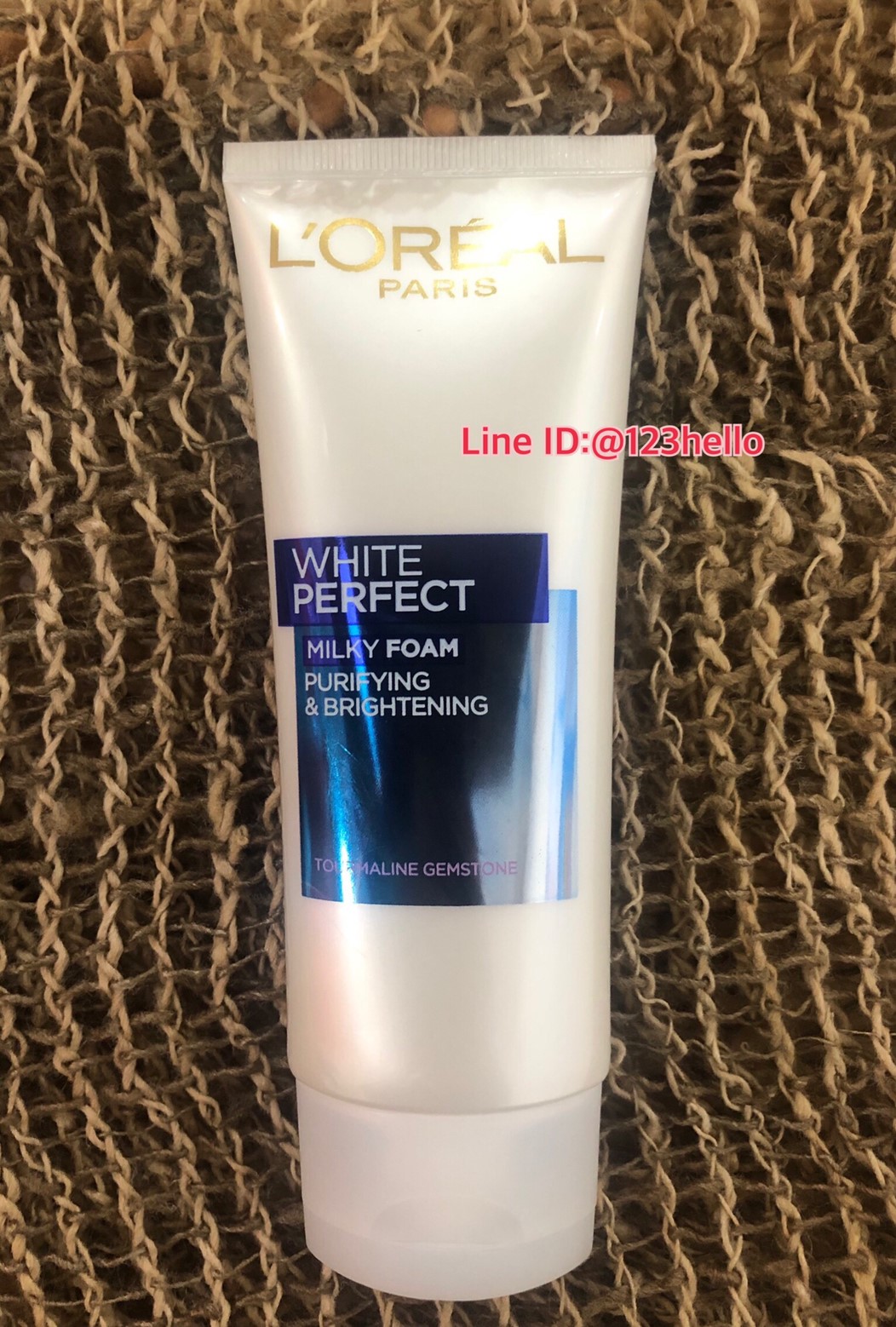 L'OREAL PARiS WHITE PERFECT MILKY FOAM PURIFYING & BRIGHTENING ลอรีอัล ปารีส ไวท์ เพอร์เฟ็คท์ มิลค์กี้ โฟม เพียวริฟายอิ้ง แอนด์ ไบรเทนนิ่ง 100 มล.