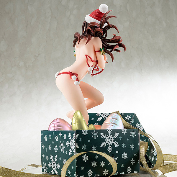 Mizuhara Chizuru in a Santa bikini