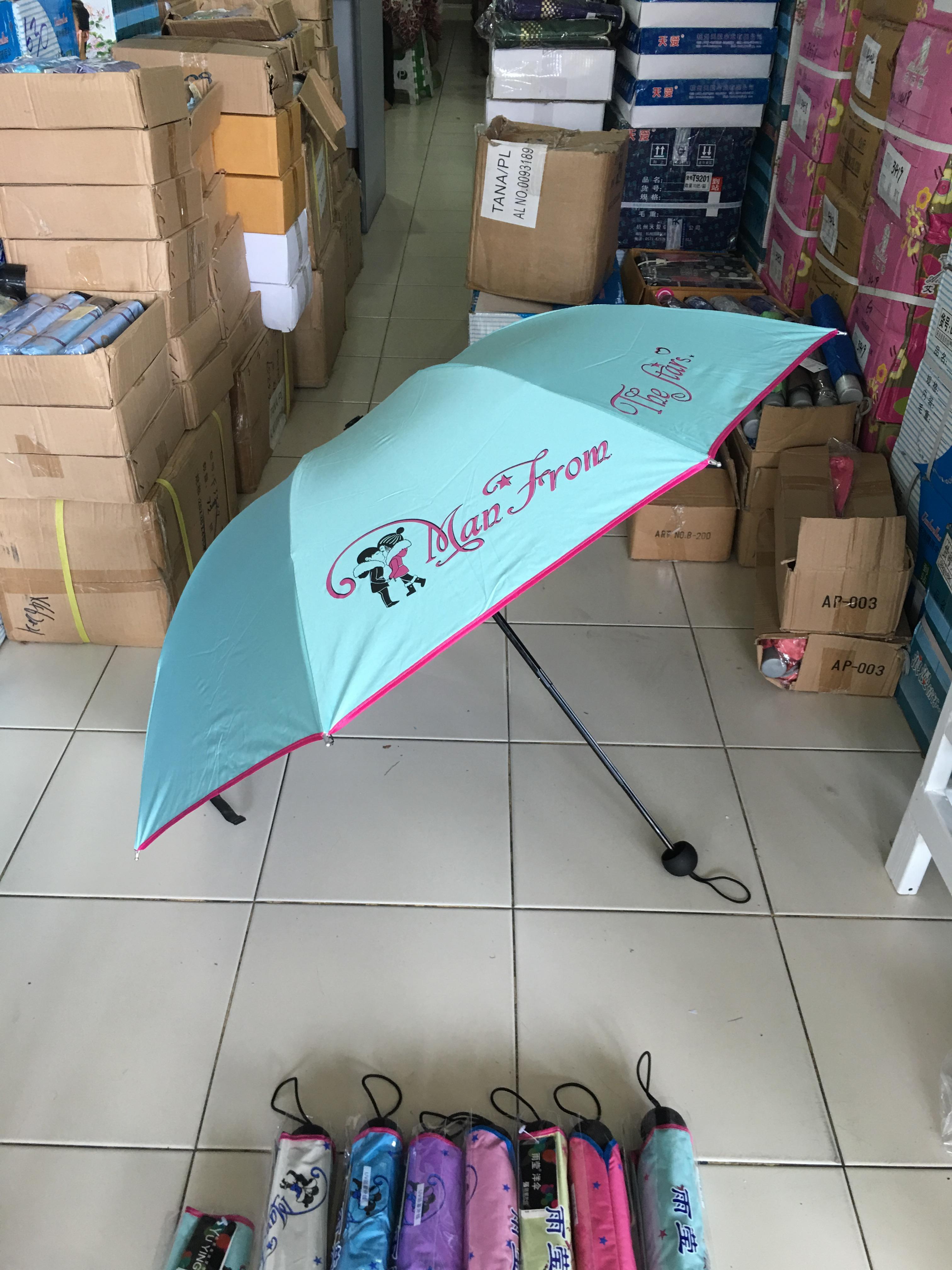 ร่มโค้งแฟชั่นยูวีสีดำรหัส695