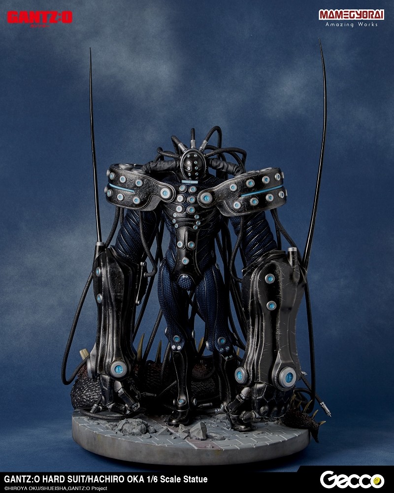 Hard Suit/Hachiro Oka