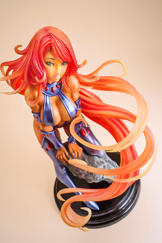 Starfire 1/7 Kotobukiya
