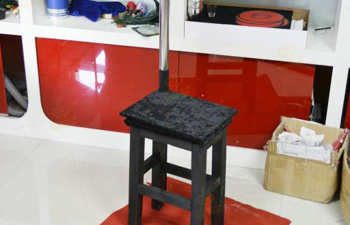 เก้าอี้ คนลอย