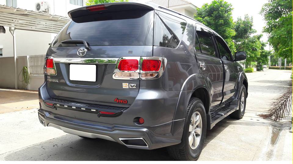 ชุดแต่ง Toyota Fortuner 2006 รุ่น Amotriz