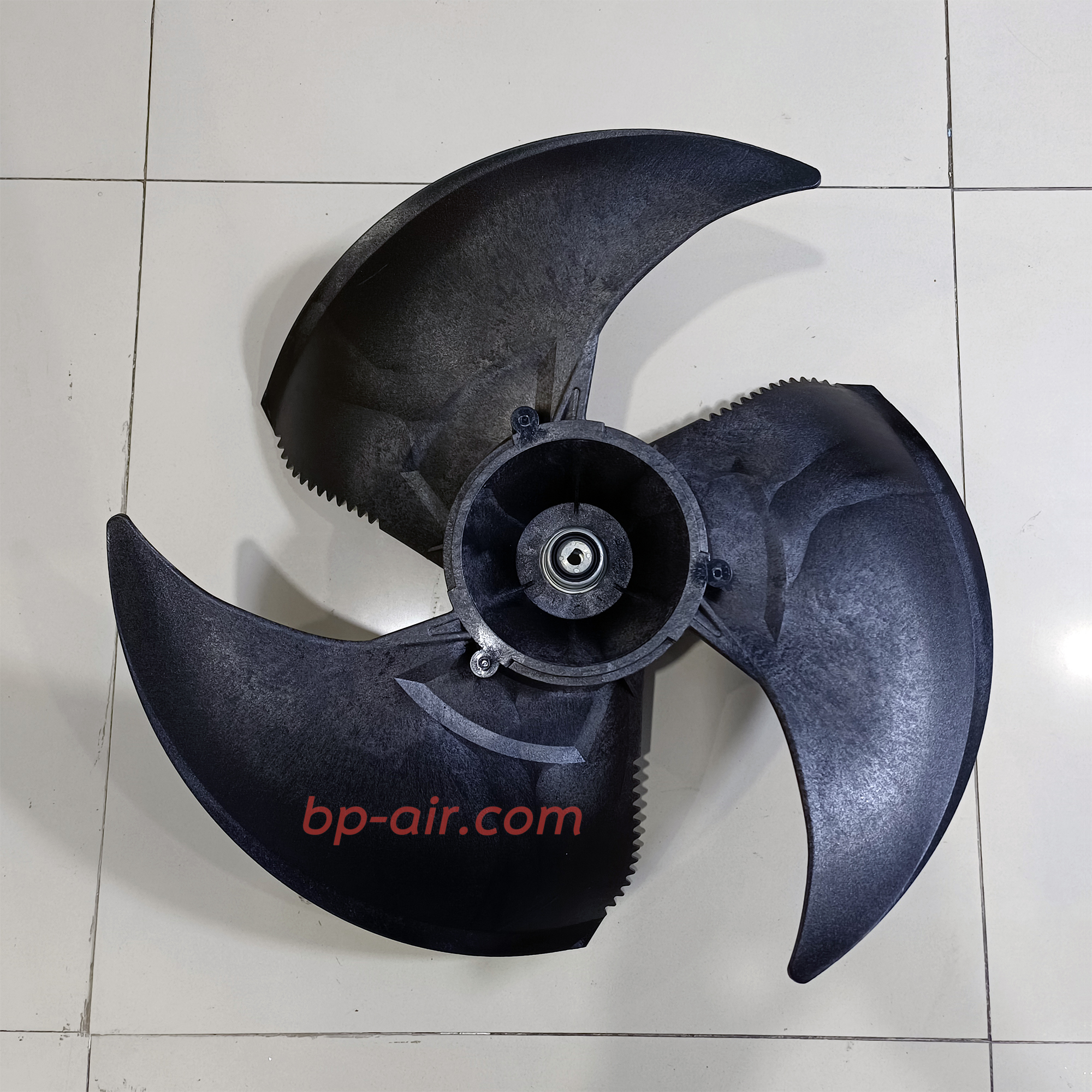 ใบพัดลมคอยล์ร้อน RNQ24