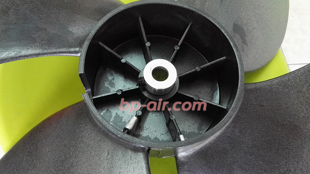 ใบพัดลมคอล์ยร้อน พลาสติก ขนาด 16 นิ้ว