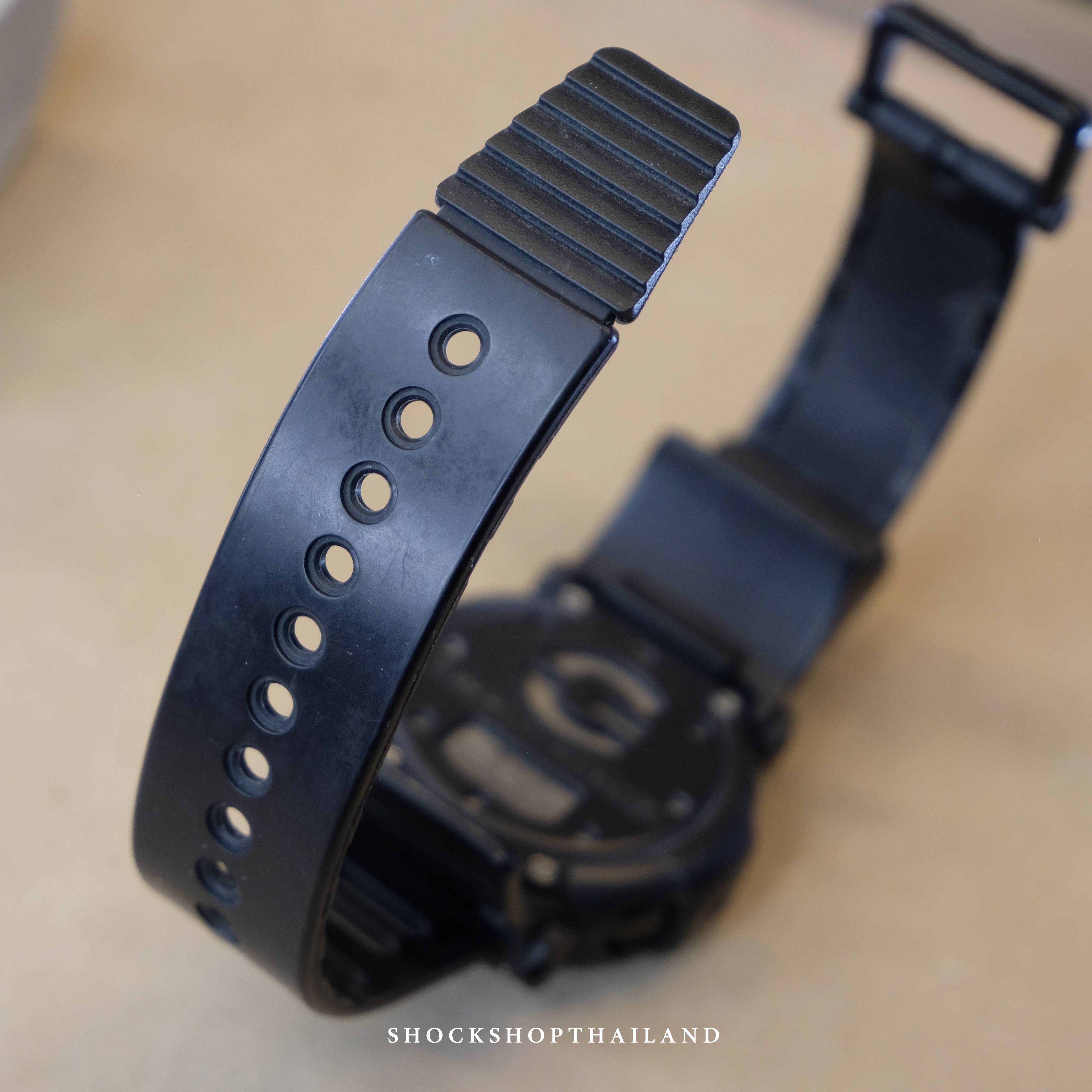 Casio G-Shock นาฬิกาผู้ชาย มือสอง ของแท้ รุ่น G-001BB-1 จีช็อค