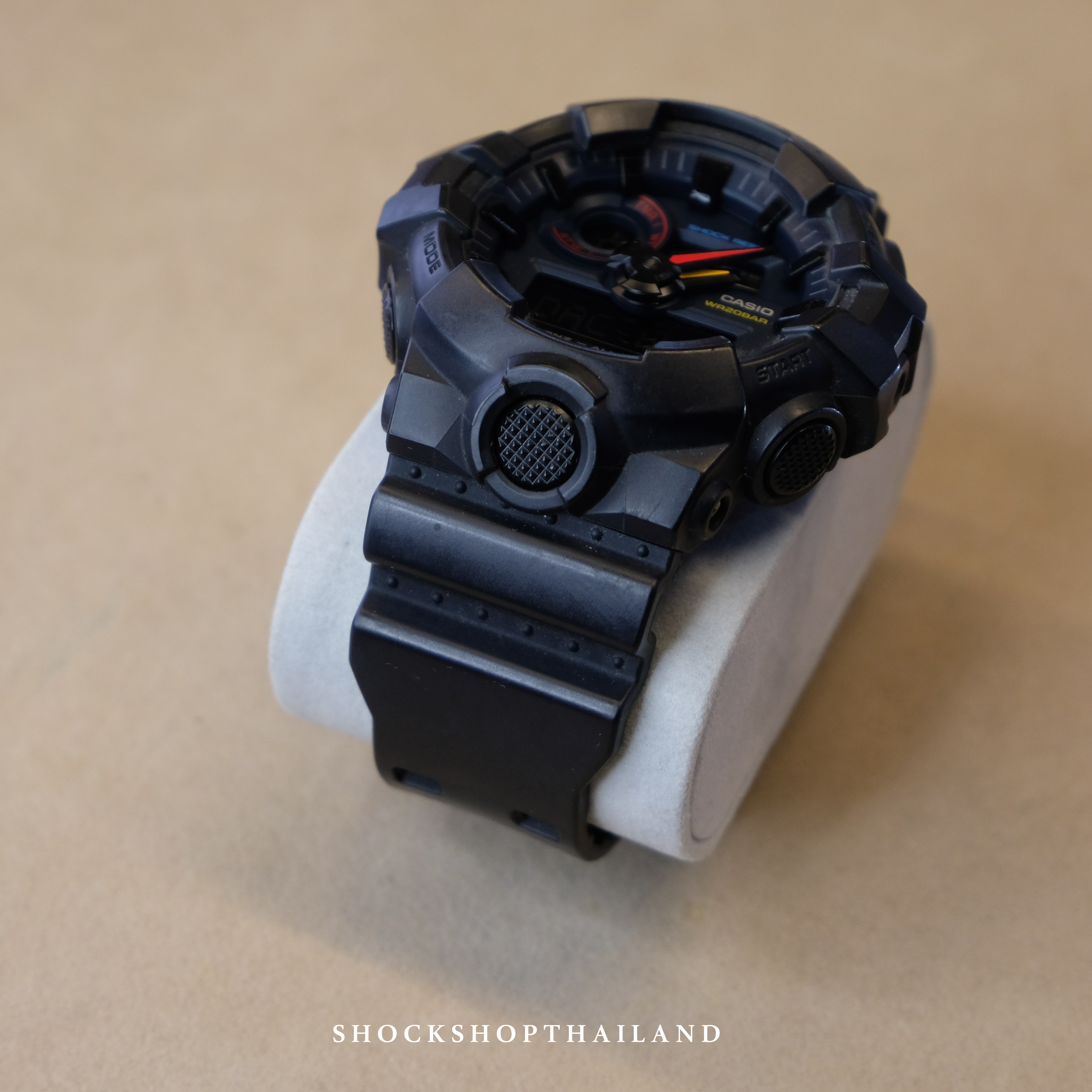 Casio G-Shock นาฬิกาผู้ชาย มือสอง ของแท้ รุ่น GA-700BMC-1A ซีรีส์ GA-700 จีช็อค