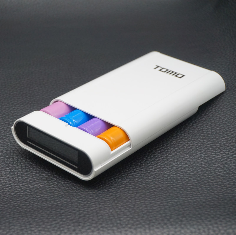 เพาเวอร์แบงค์ 18650 เครื่องชาร์จถ่าน 18650 Tomo M4 จอ LCD Power Bank & Charger 18650