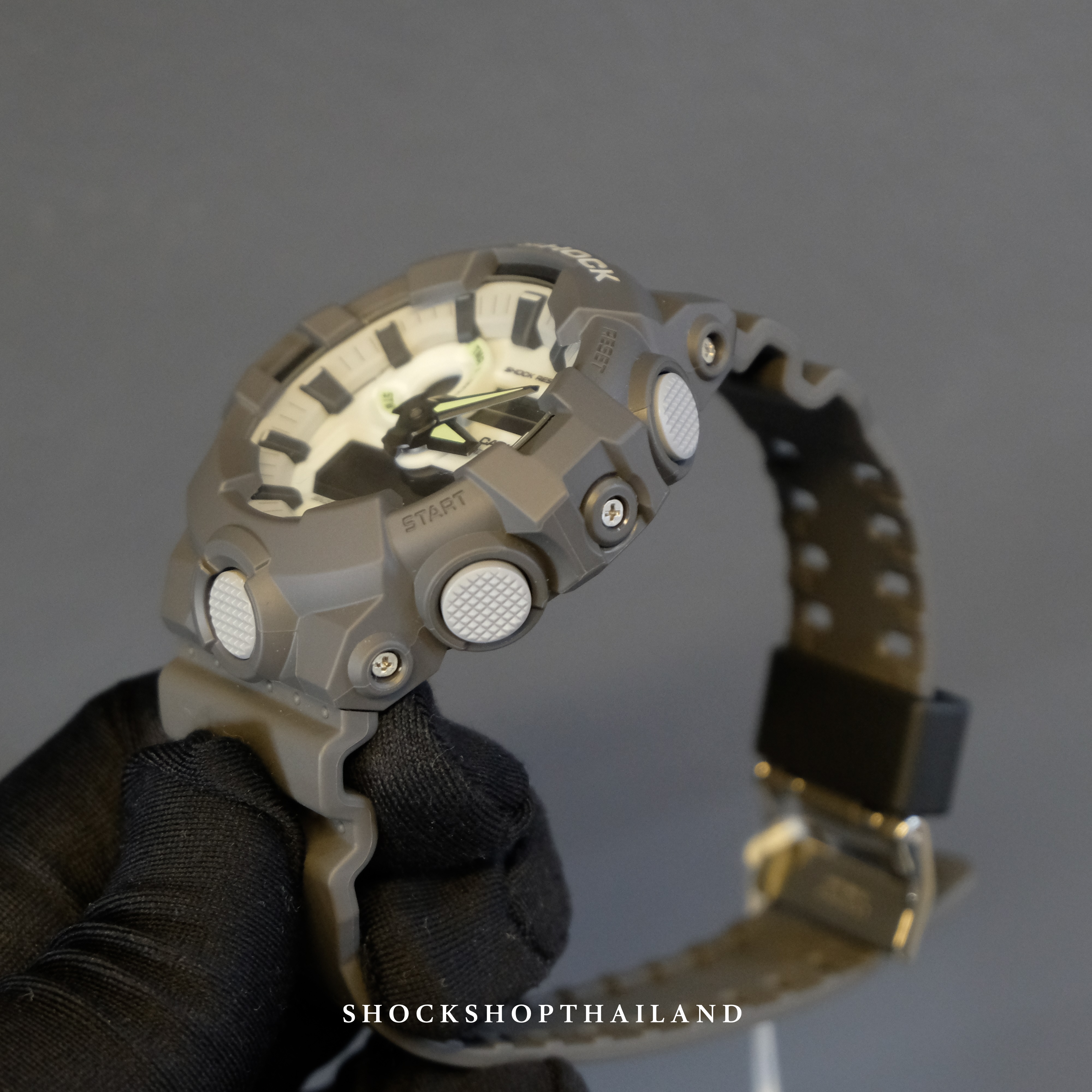 นาฬิกาผู้ชาย CASIO G-SHOCK รุ่น GA-700HD-8A ซีรีส์ GA-700 จีช็อค