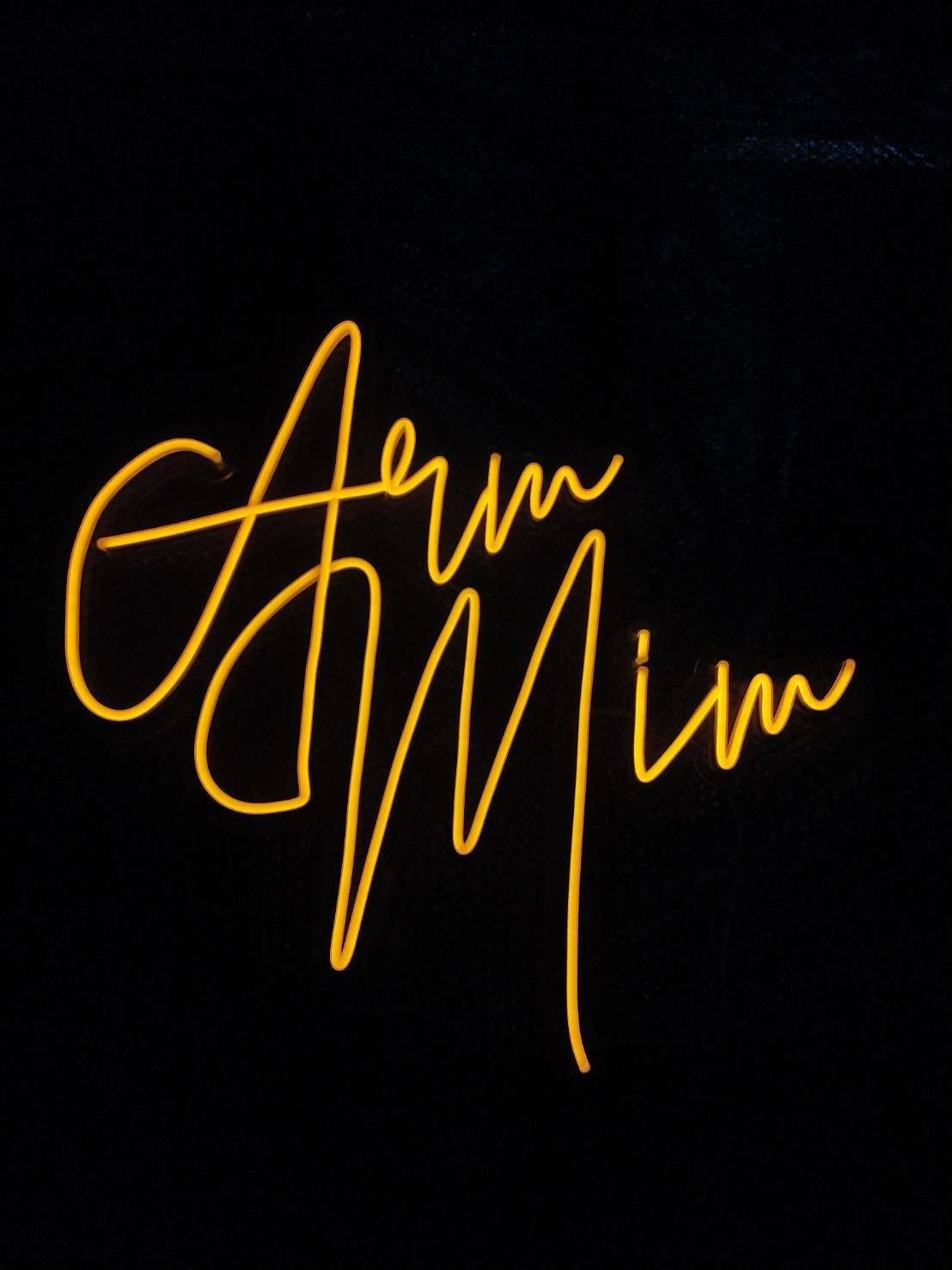 ไฟ LED ดัด ติดอะคริลิคครอบหลัง ไดคัท - Arm Miw