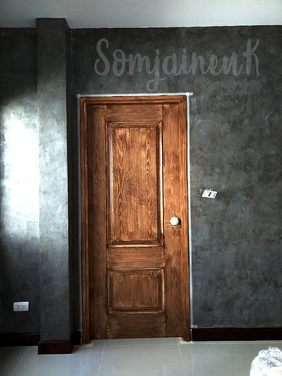 ฉาบผนังปูนลอฟท์บ้านเดี่ยว ชั้นล่างพื้นที่รวม 70 ตร.ม. @หมู่บ้าน H.Cape Serene สุขาภิบาล 2