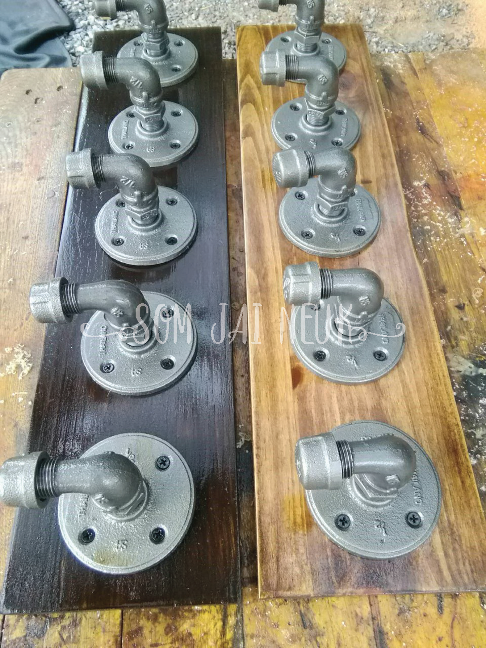 ตะขอแขวนติดผนังสไตล์ลอฟท์ 5 หัวแขวน