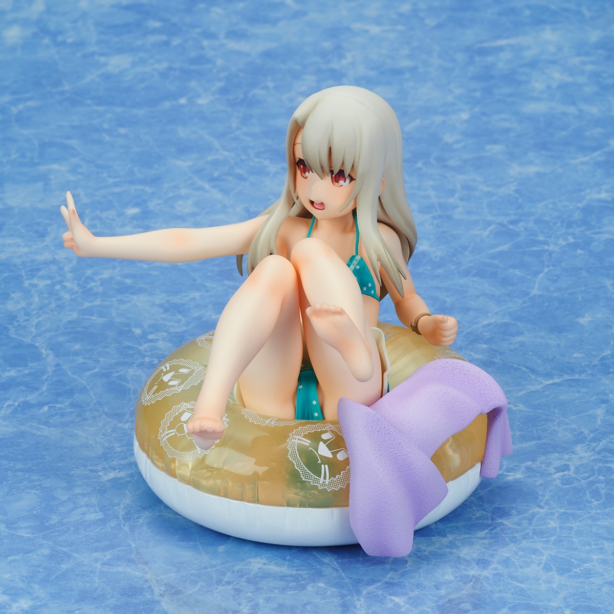 Illyasviel Einzbern Swimsuits Ver.