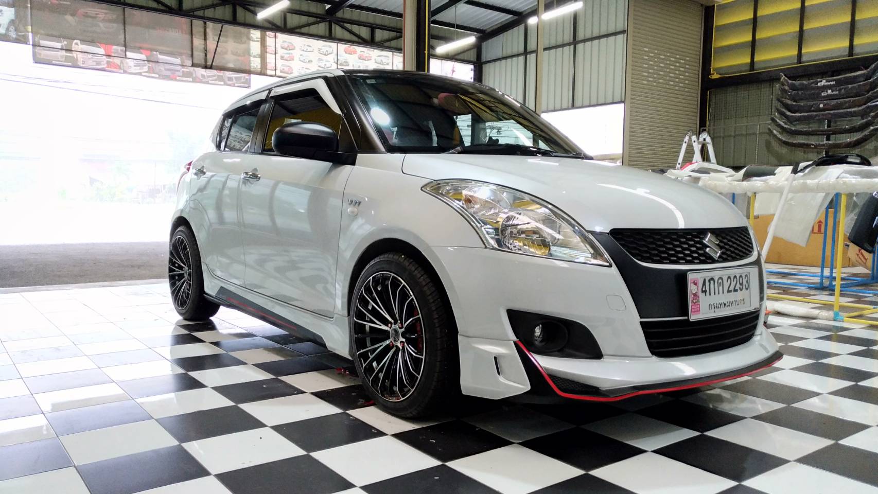 ชุดแต่ง Suzuki Switf 2013 รุ่น Drive 68