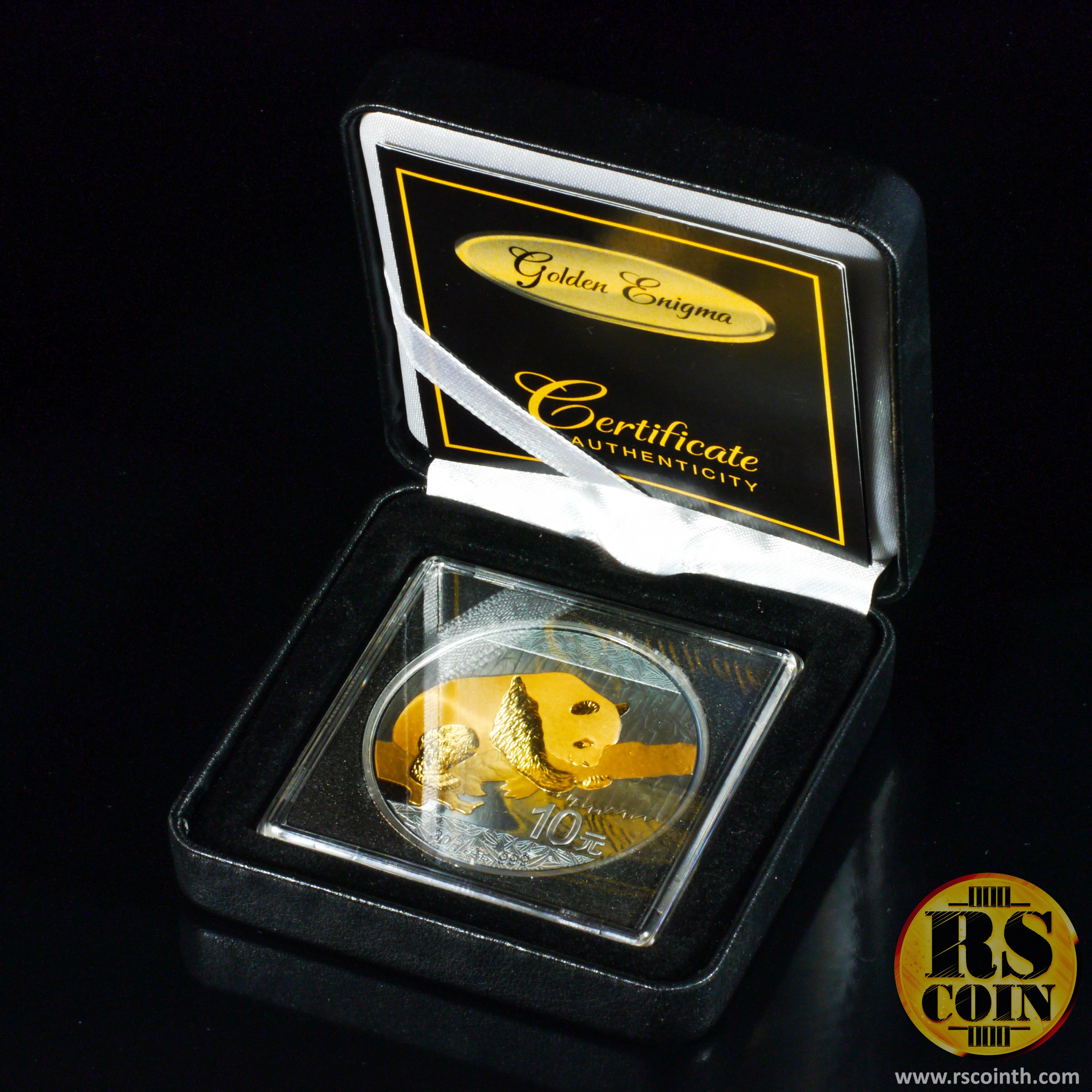 เหรียญที่ระลึกหมีแพนด้าเนื้อเงินชุบทอง Golden Enigma Edition 2016 - China Panda Silver Coin 10 Yuan