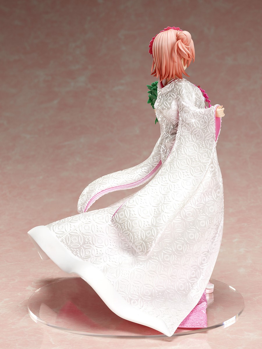 Yui Yuigahama Shiromuku