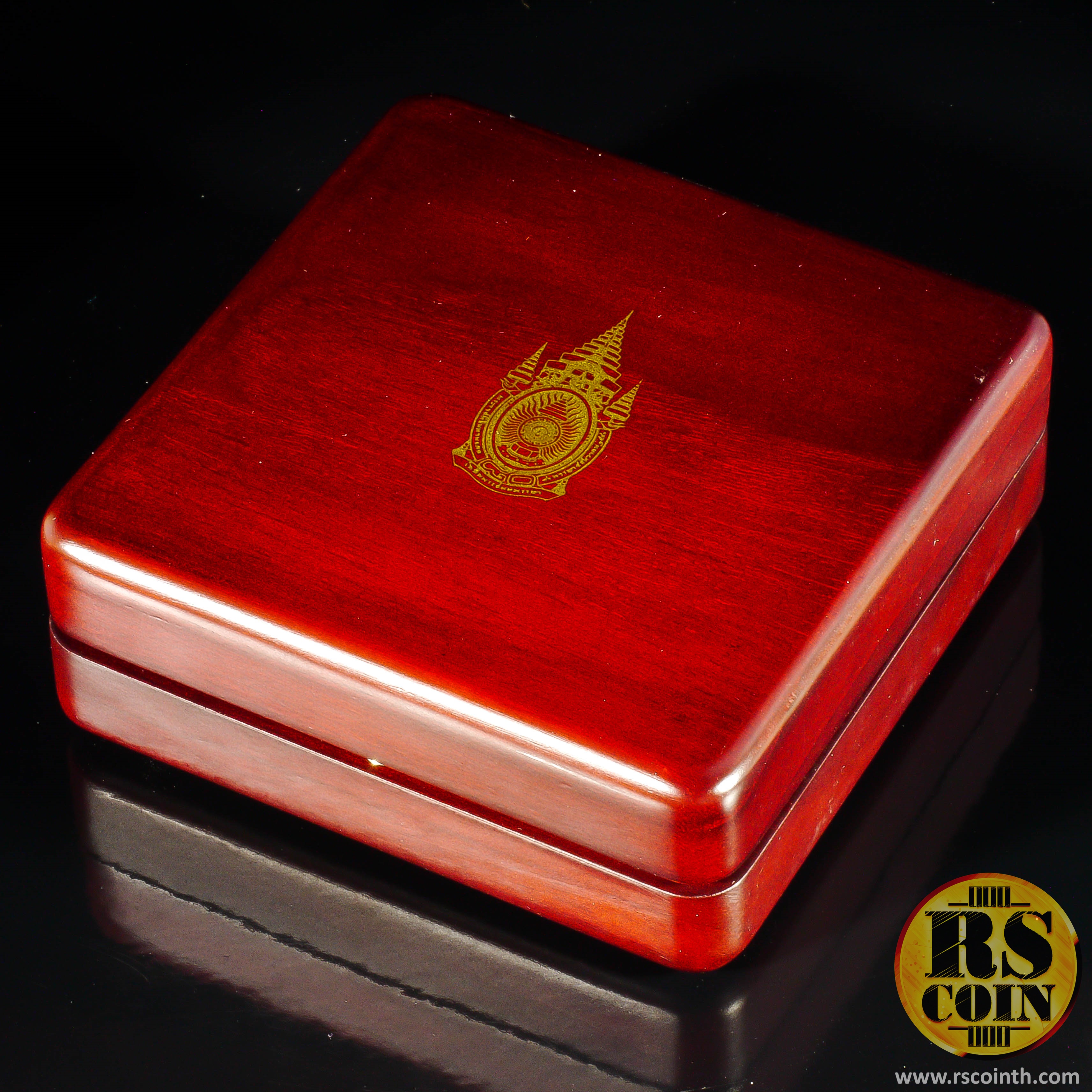 เหรียญกษาปณ์ทองคำขัดเงา เหรียญกษาปณ์ที่ระลึกพระบาทสมเด็จพระปรมินทรมหาภูมิพลอดุลยเดช เนื่องในโอกาสพระราชพิธีมหามงคลเฉลิมพระชนมพรรษา 80 พรรษา 5 ธันวาคม 2550